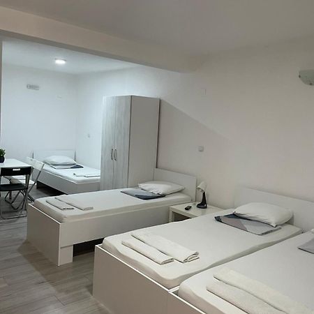 Tiki Apartments Гевгелия Экстерьер фото