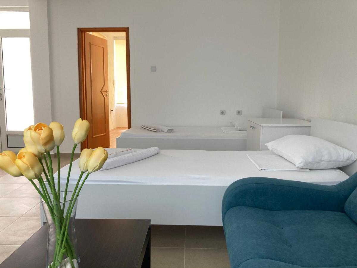 Tiki Apartments Гевгелия Экстерьер фото