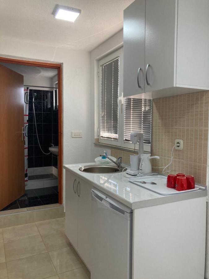 Tiki Apartments Гевгелия Экстерьер фото