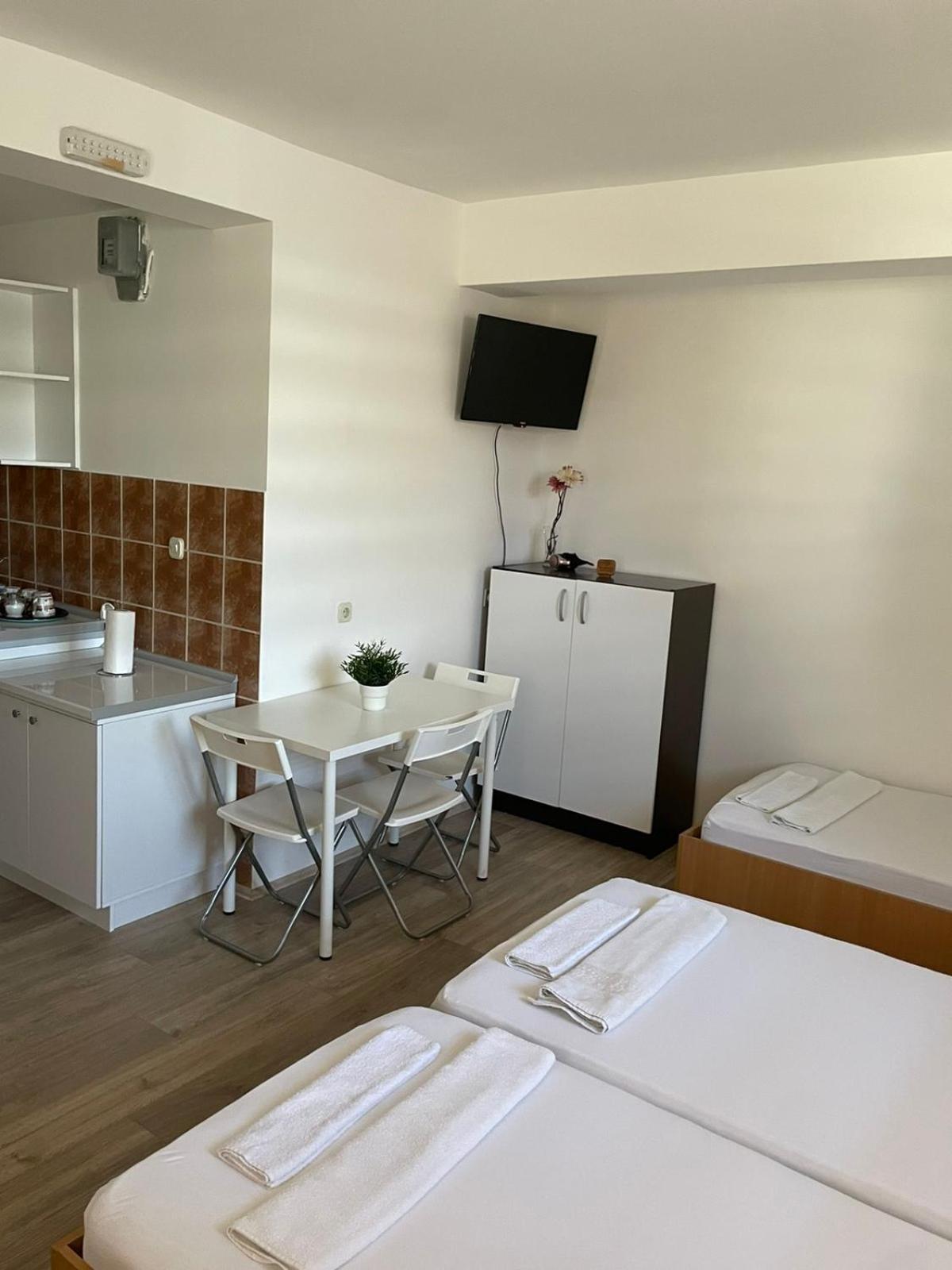 Tiki Apartments Гевгелия Экстерьер фото