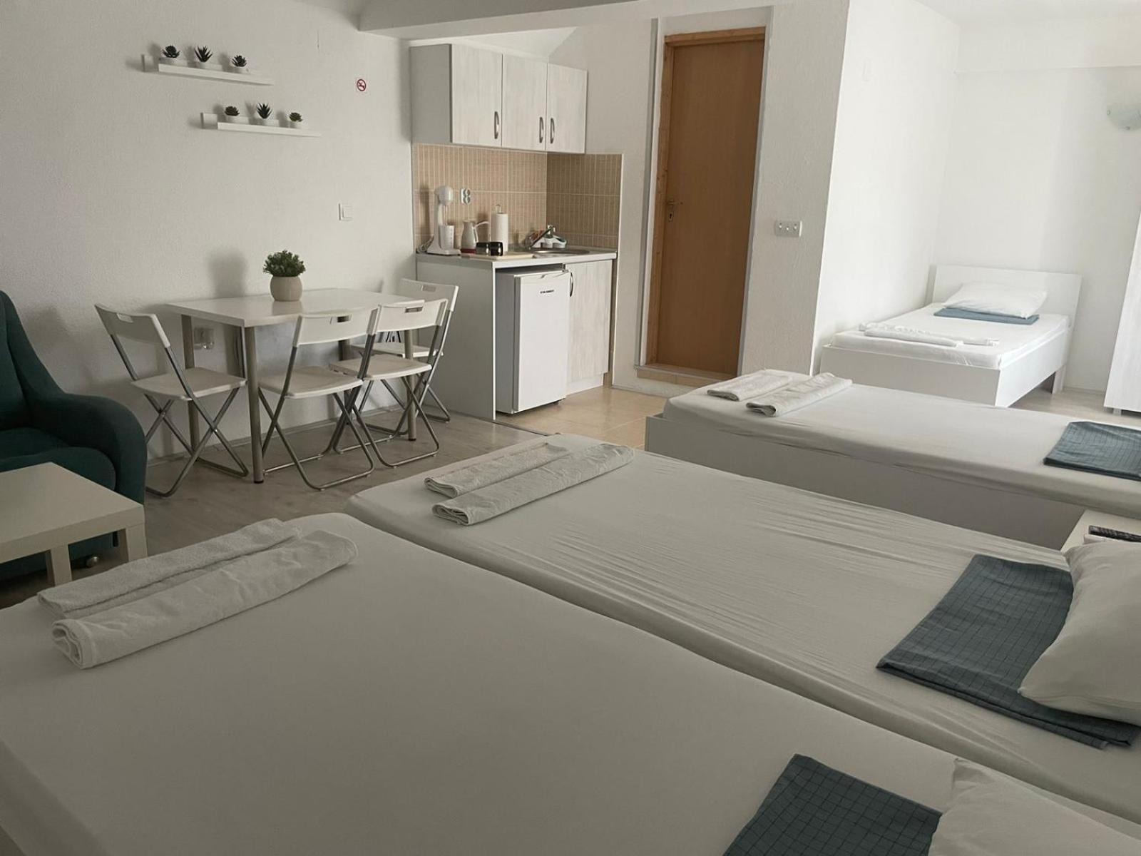 Tiki Apartments Гевгелия Экстерьер фото