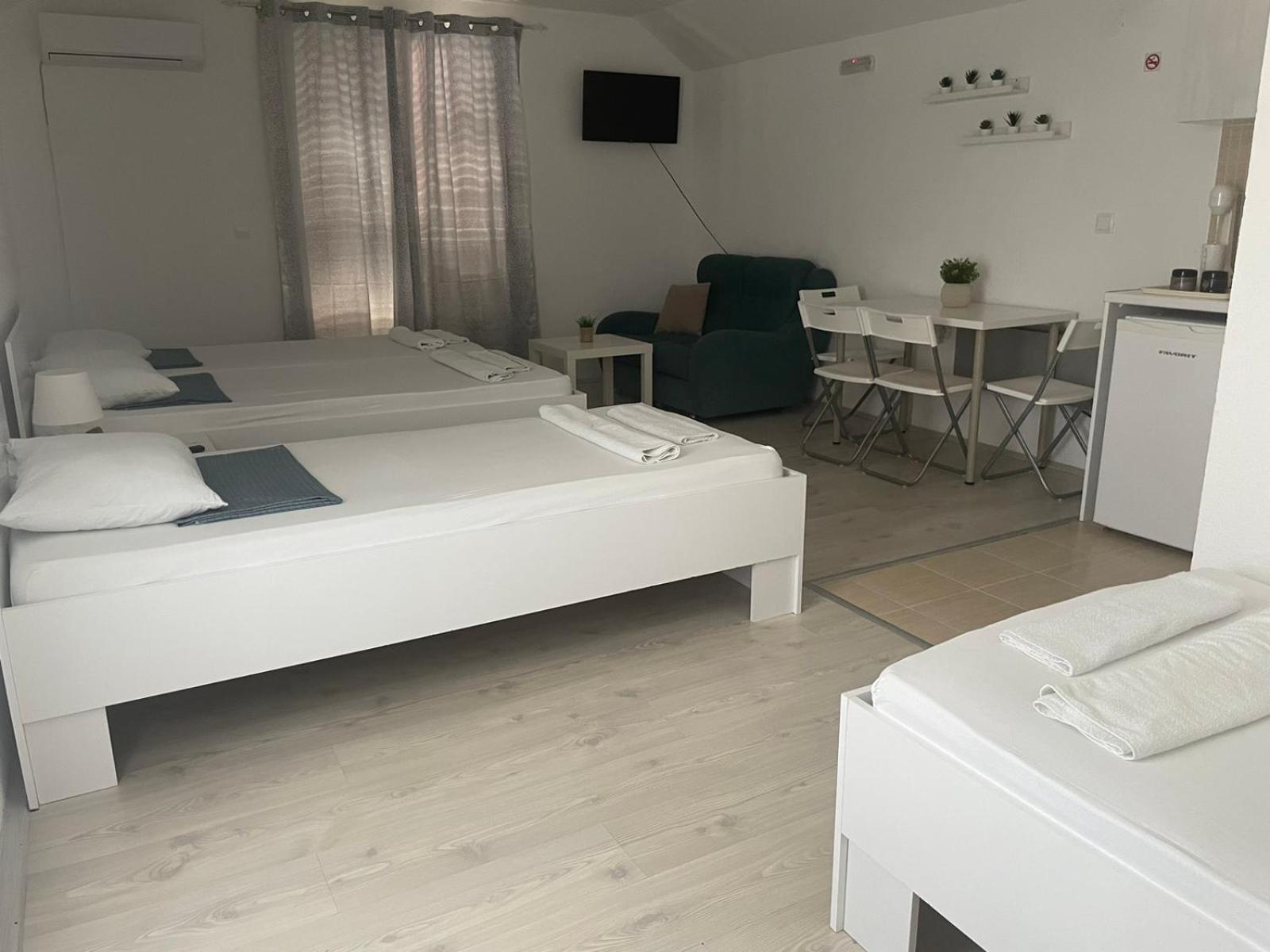 Tiki Apartments Гевгелия Экстерьер фото